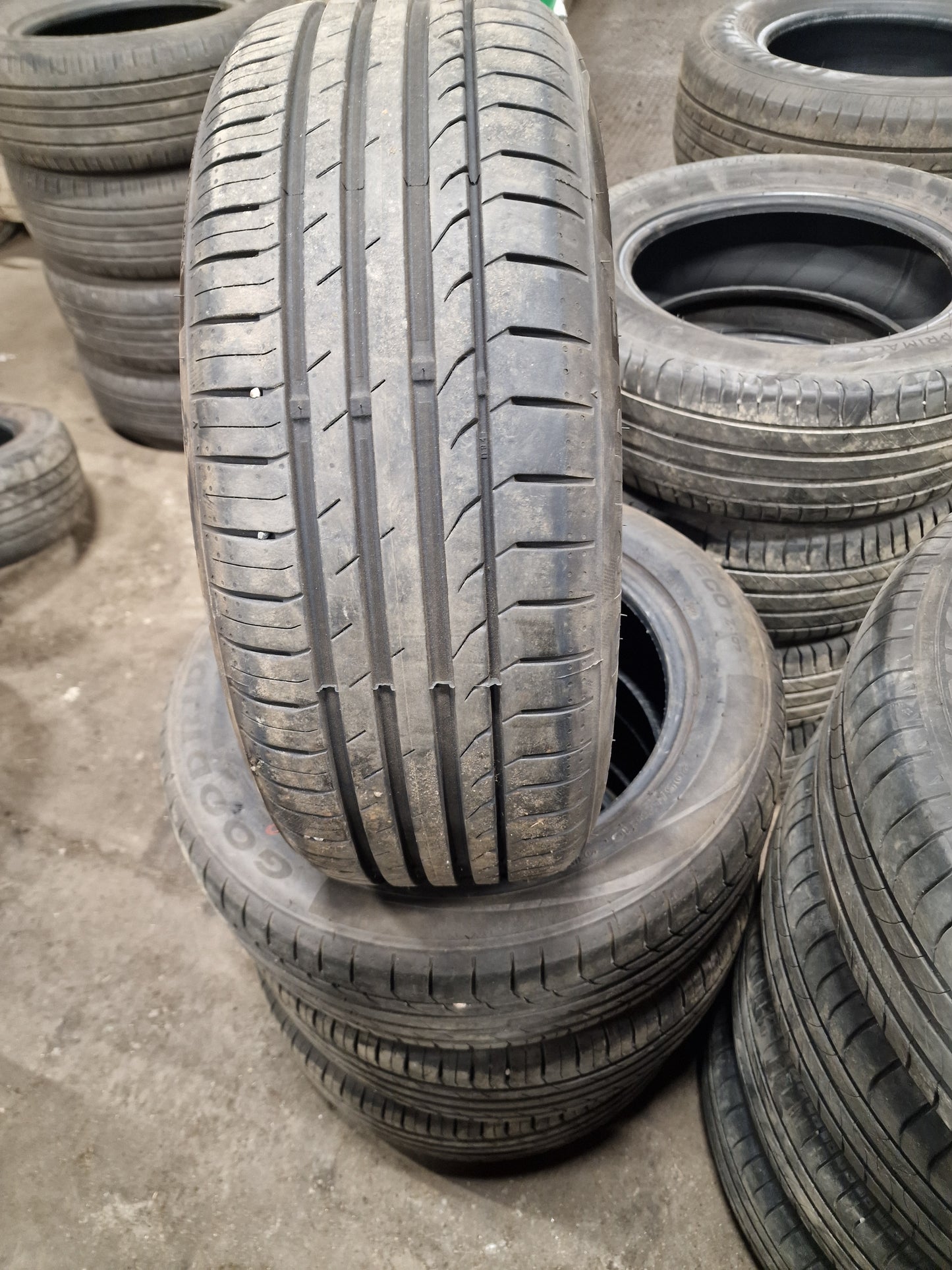 Kesärengassarja Goodride Zupereco Z-107 205/55 R16 KÄYTETYT