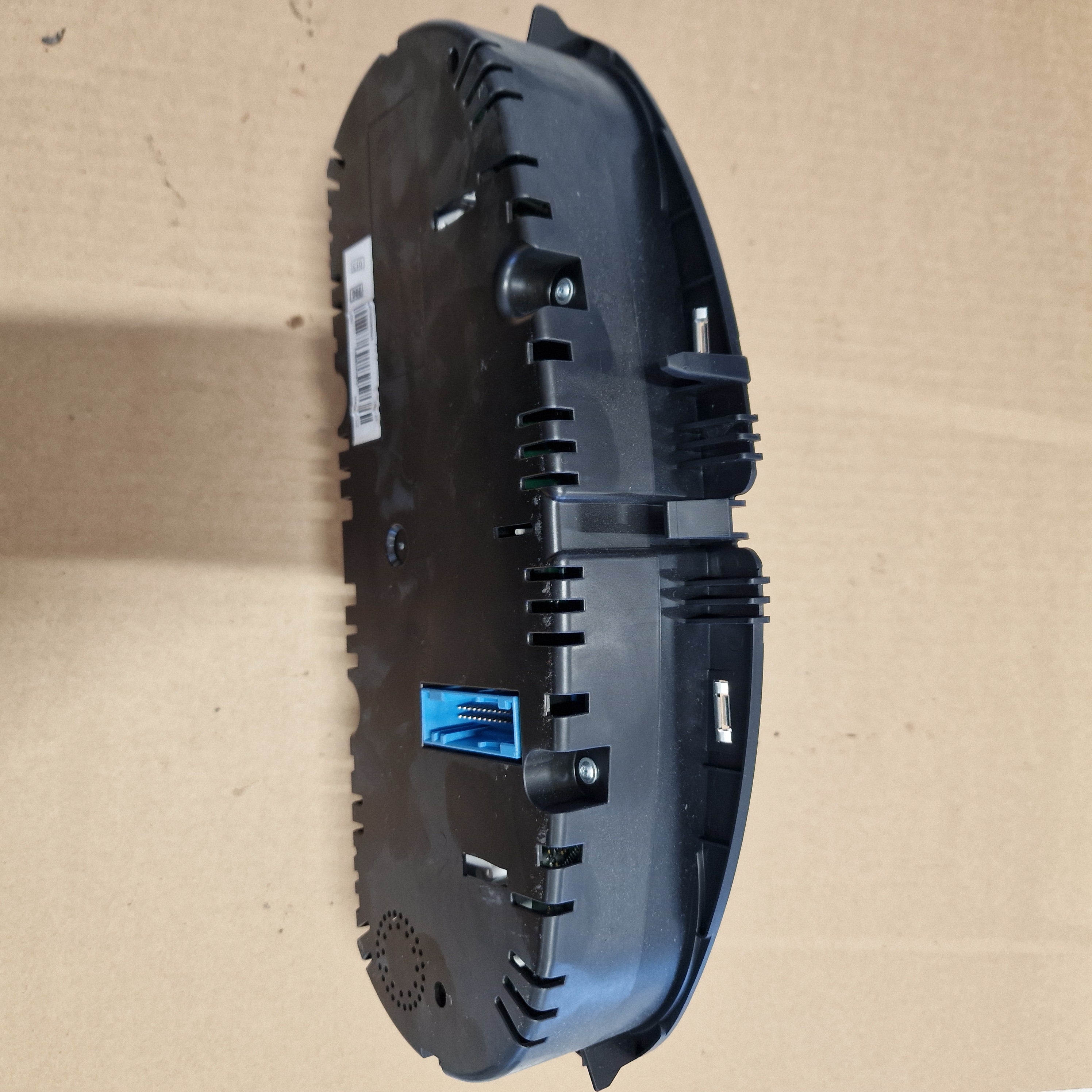 Mittaristo täydellinen, Volkswagen Passat B7 Variant 365 1.6 TDI diesel 2011, 3AA920870A