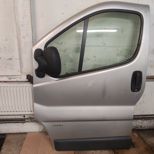 Etuovi vasen, Opel Vivaro 1.9 CDTI 2004