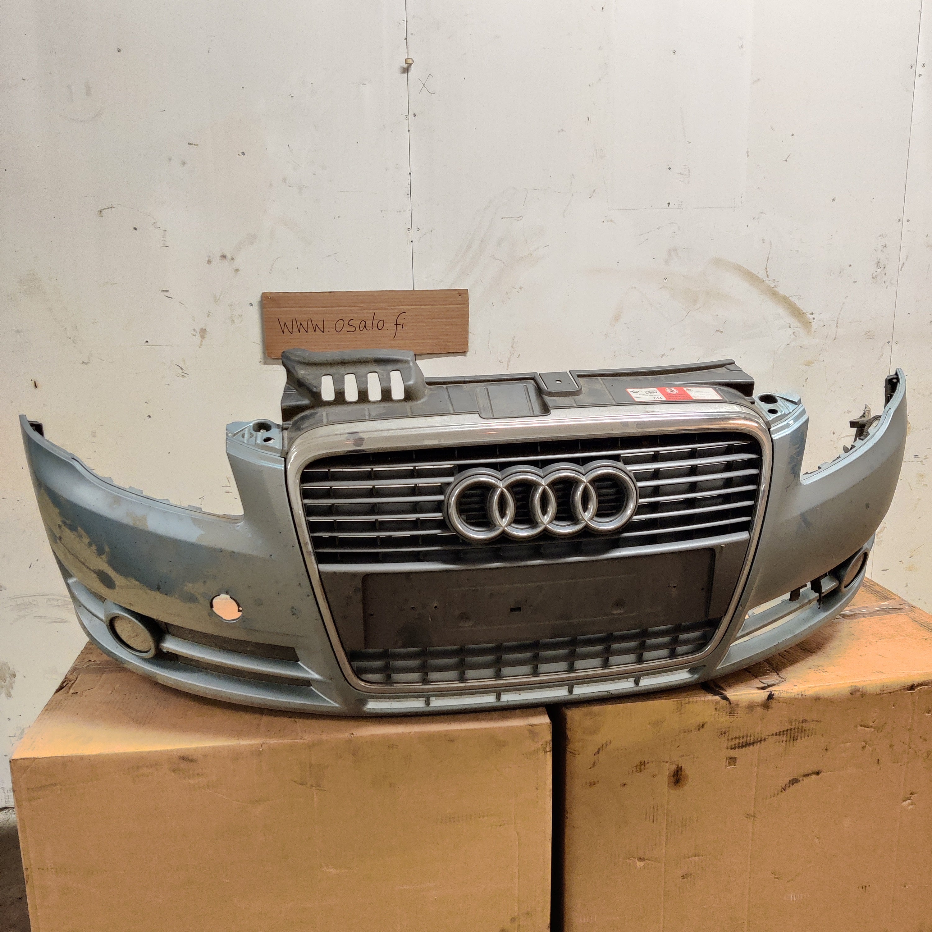 Etupuskuri Audi A4 2007