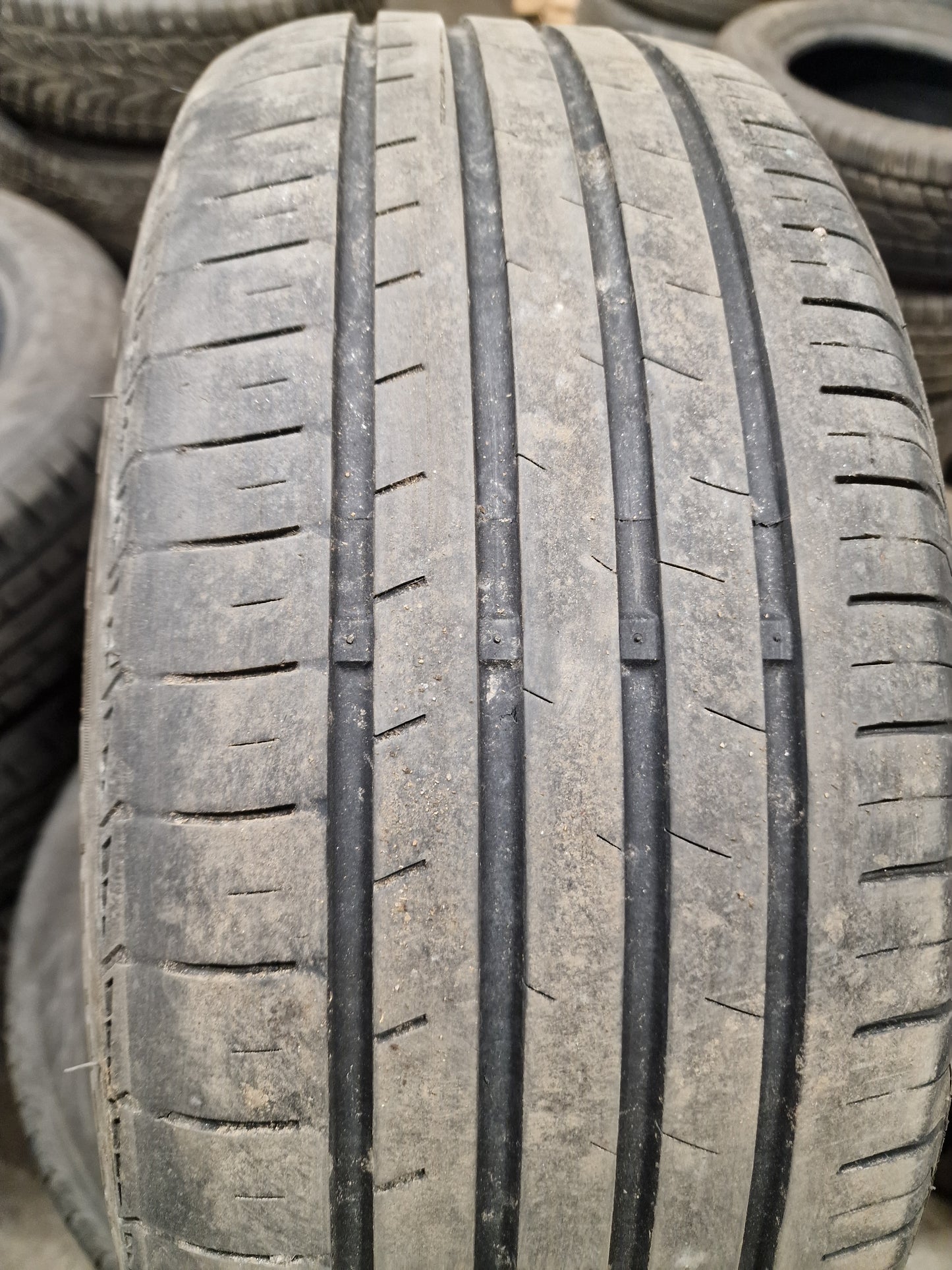 Kesärengassarja Tracmax X-privilo TX1 205/55 R16 KÄYTETYT