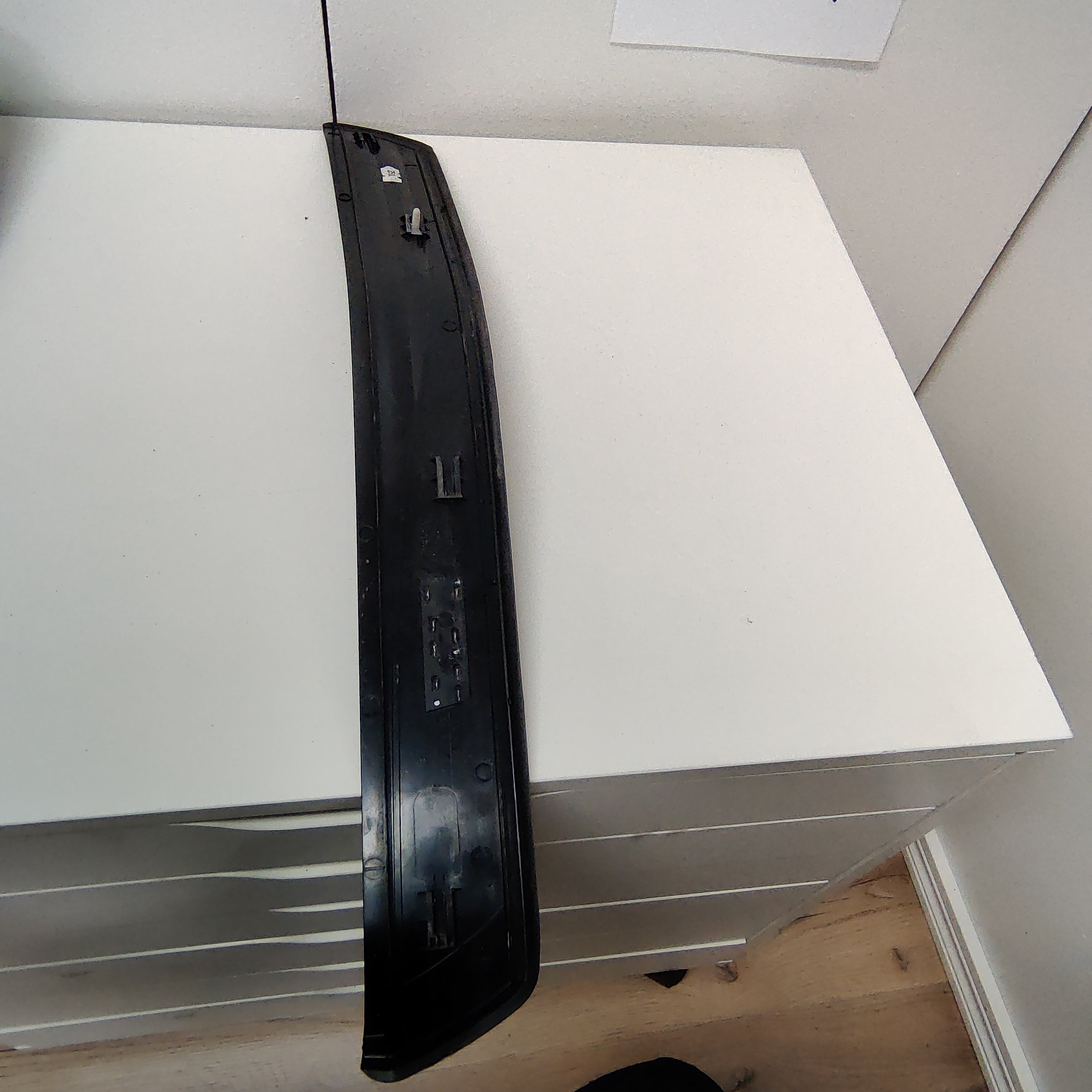 Kynnyslista, oikea taka, BMW 5 E61 520D Farmari 2008, 51477034306