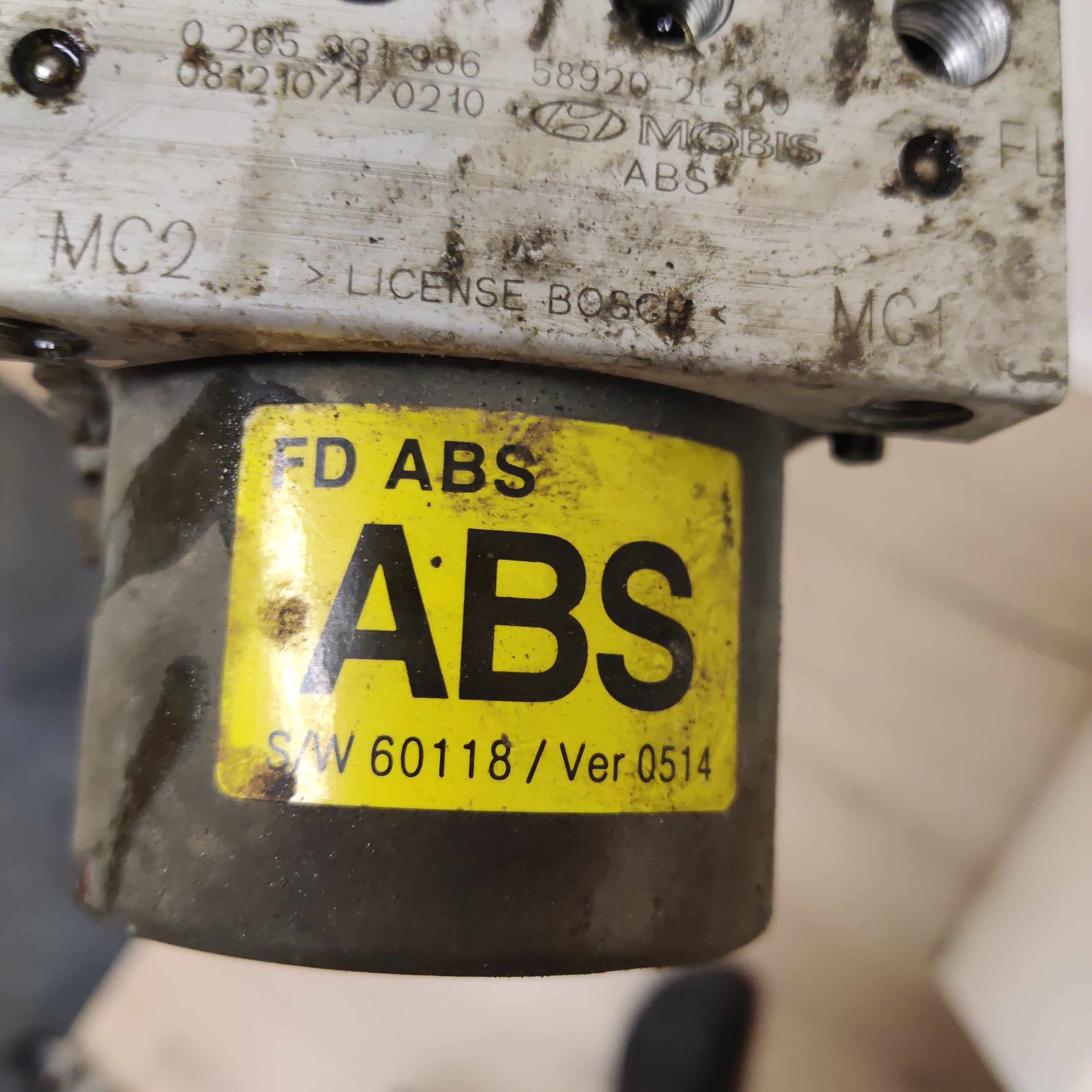 ABS hydraulipumppu, Hyundai i30 cw 1.6 Farmari 2009, 58920-2L300, 589202L300, 0265800636