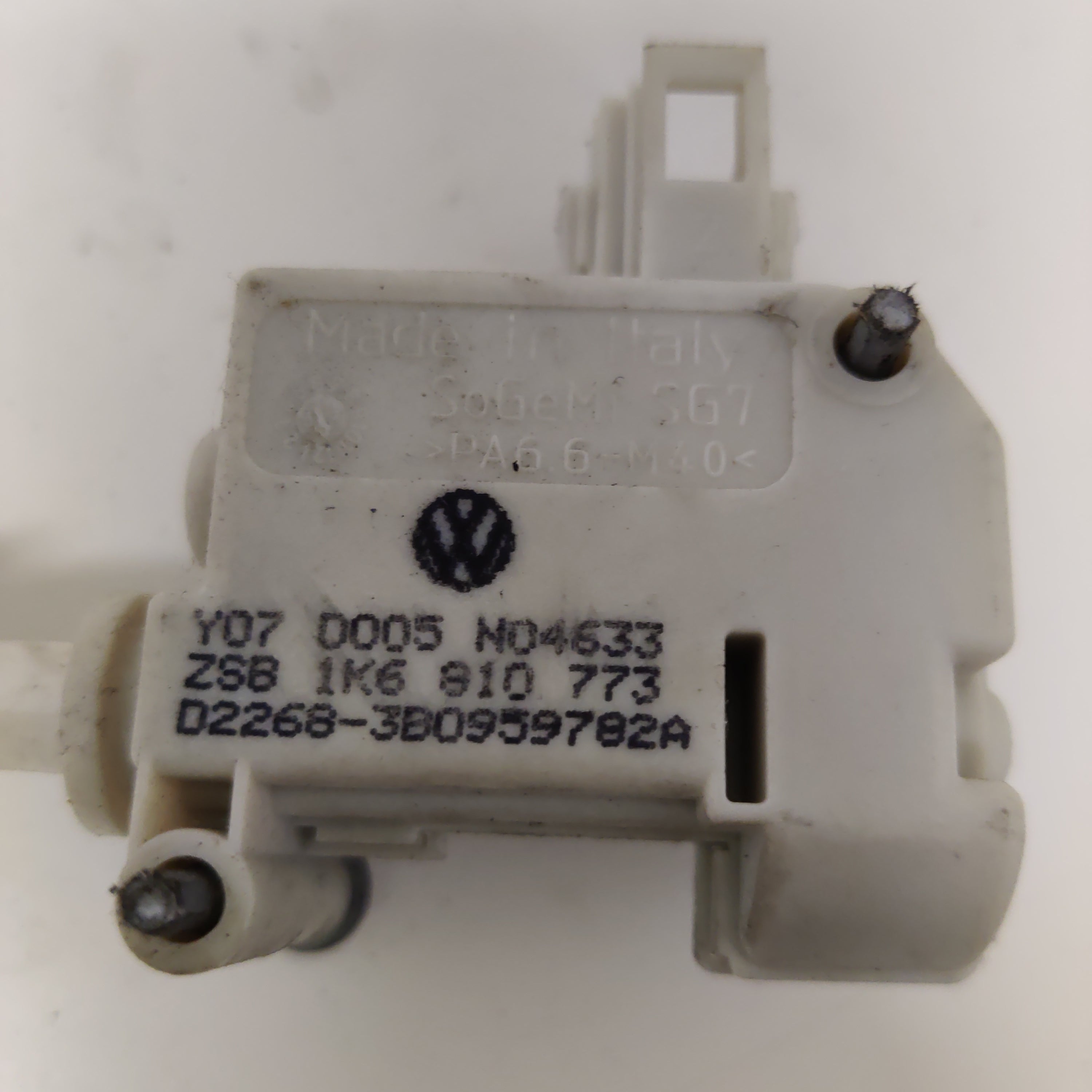 Keskuslukitusmoottori Polttoainesäiliön luukku, MB C-CLASS W203 2000, 1K6 810 773