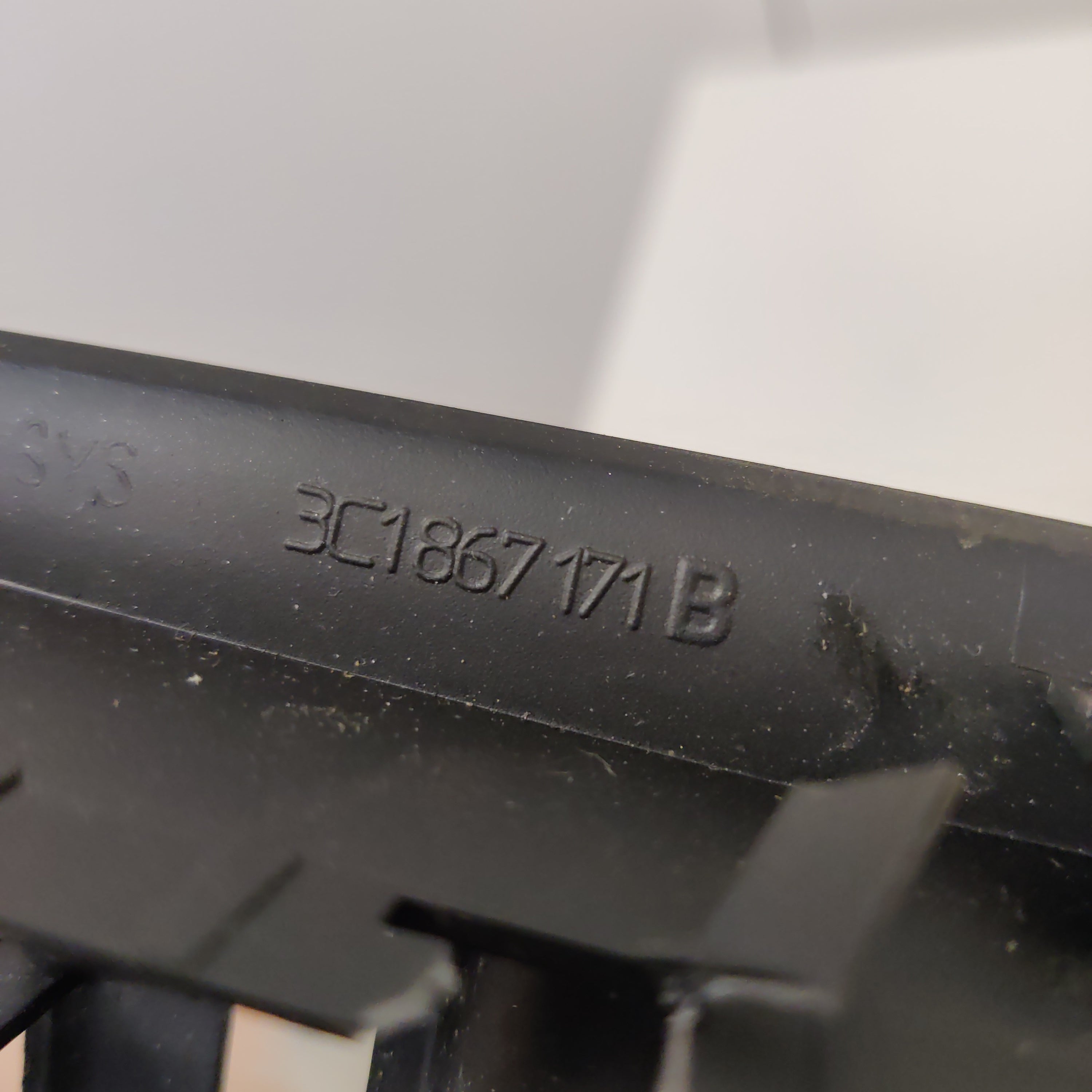 Lasin sähkönostimen katkaisin, Vw Passat 2.0 TDI Farmari 2008, 3C1867171