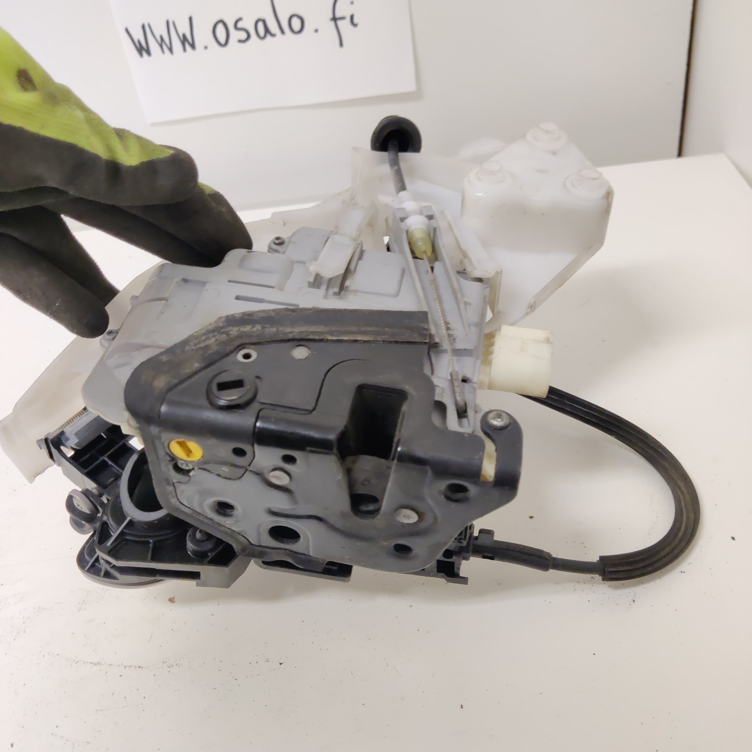 Takaoven lukko ja kahva, oikea,  Vw Passat 2.0 TDI Farmari 2008, CZ3C4B39015A
