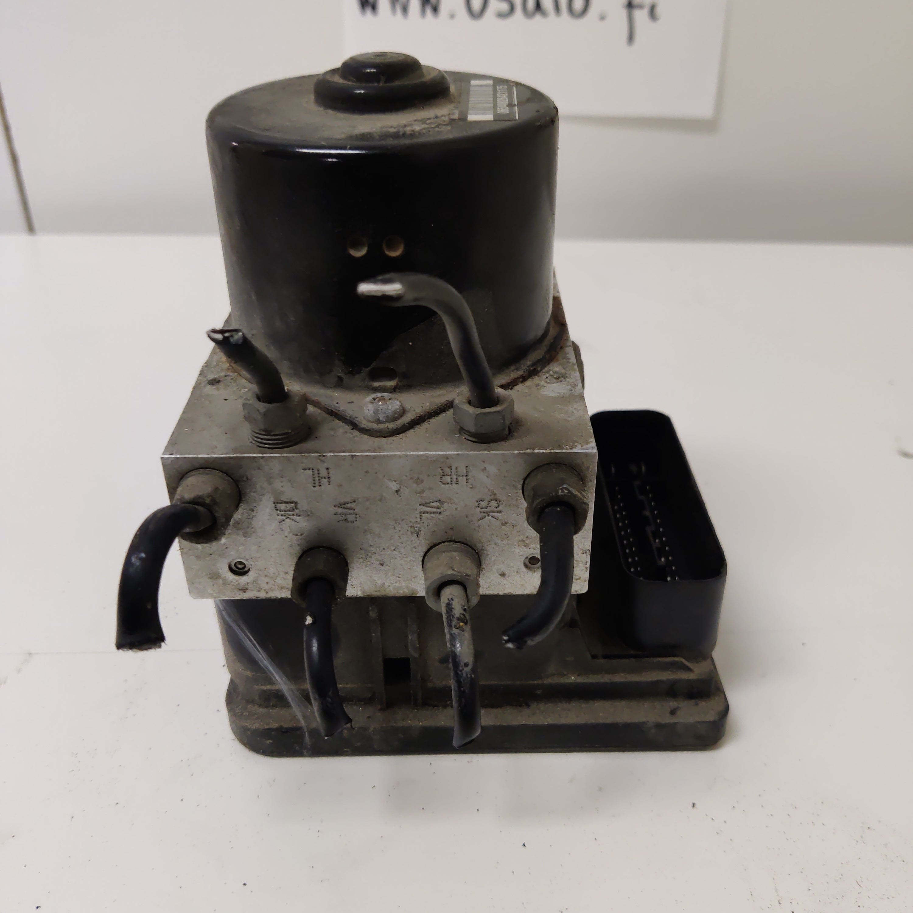 ABS- hydraulipumppu, Opel Astra Station Wagon 1.6 Farmari 2008, GM13246538, 06540826421175