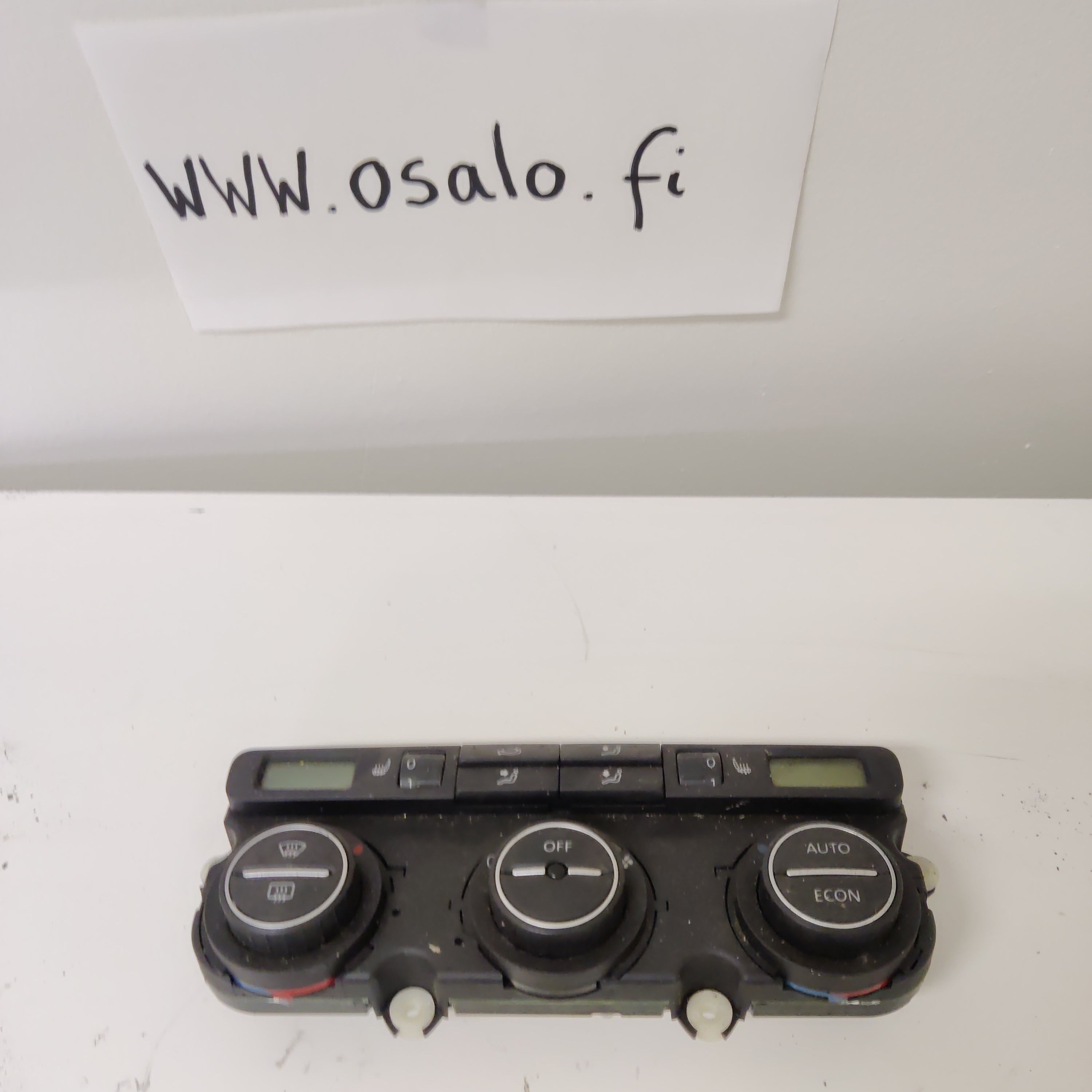 Lämpötilasäädin, VW Passat Sedan 1.9 2005, 3C0907044