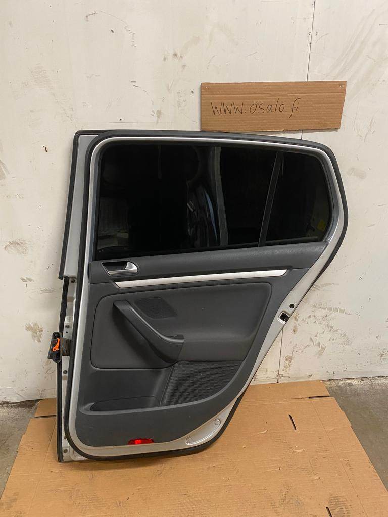Takaovi, oikea Vw Golf V 1.6 Hatchback 2007